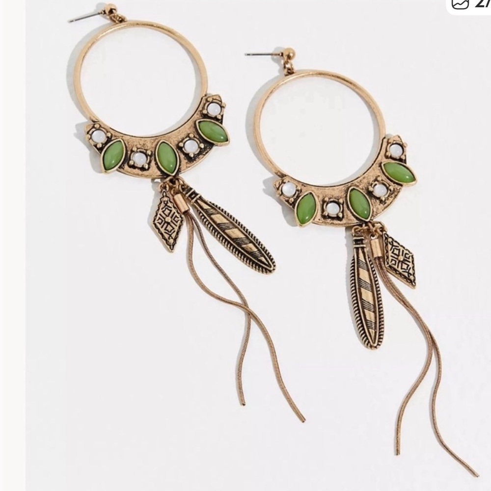 NWT FP Winona Elegant Gold and Green Hoop Earrings - Picture 4 of 13